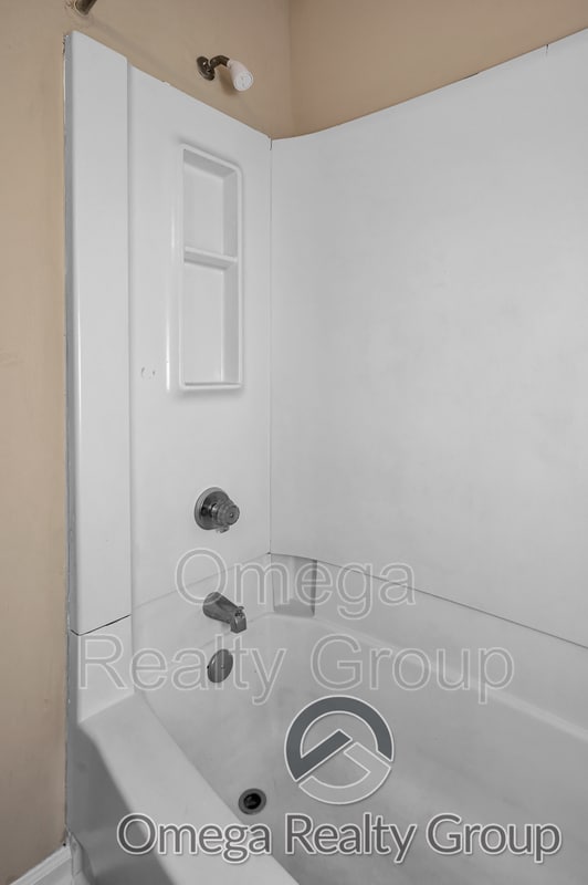 Building Photo - 156 Patton St W
