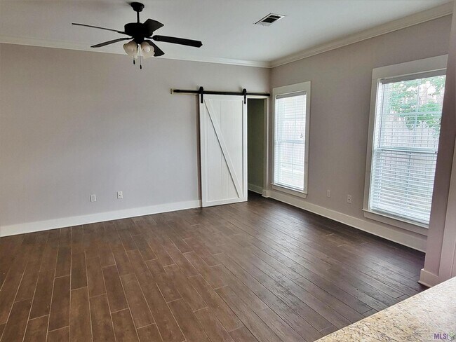 Building Photo - 40485 Sage Field Ct