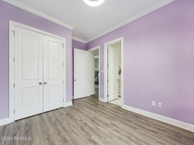 Building Photo - 316 Redfern St