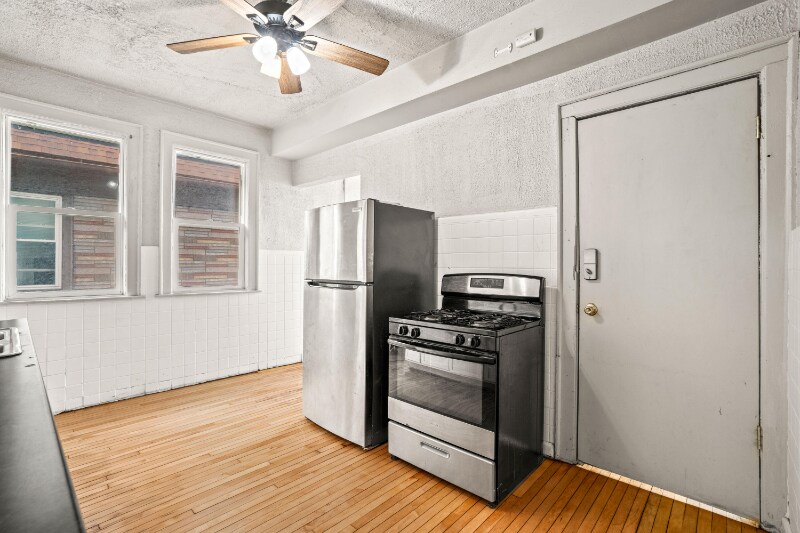 Building Photo - 525 N 34th St