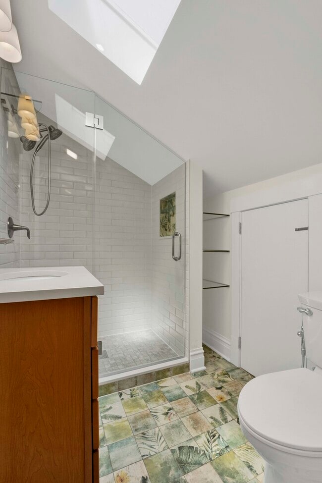 Building Photo - 636 S Euclid Ave