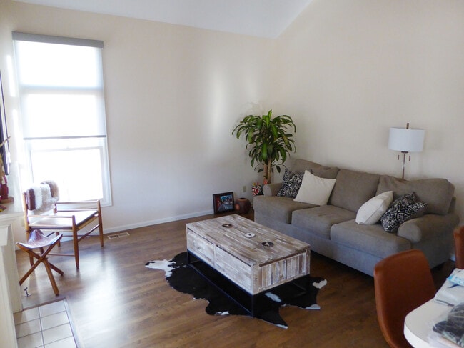 Building Photo - 4429 Monte Carlo Dr