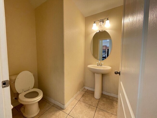 Building Photo - Awesome Townhome in Lake Nona area for Rent