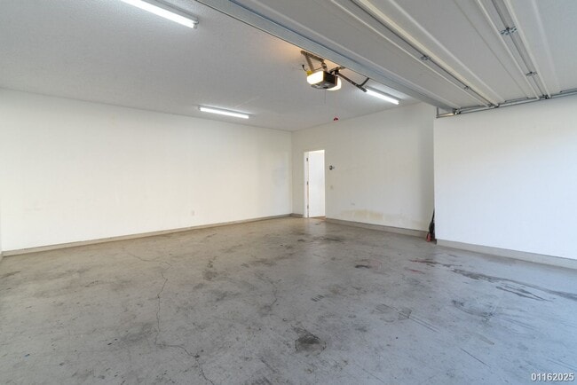 Building Photo - 2br/2ba/2-car garage Townhouse at The Arbors in Ewa Beach