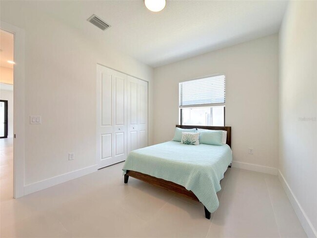 Building Photo - 14671 Lillian Cir