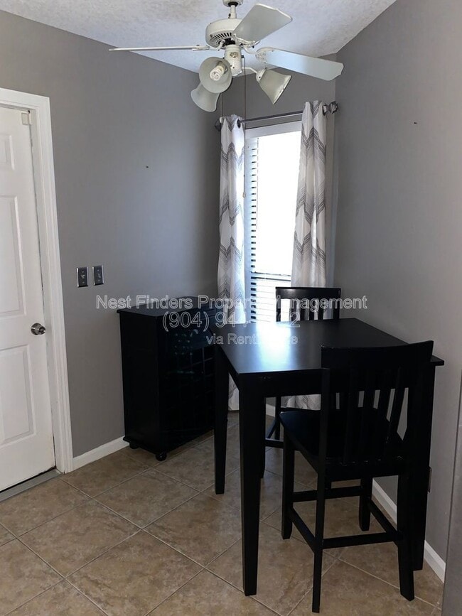 Building Photo - 7623 Baymeadows Cir W