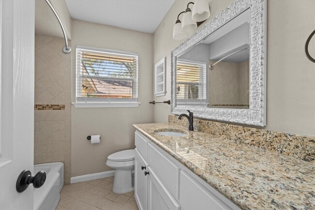 Building Photo - 10030 Haddington Dr