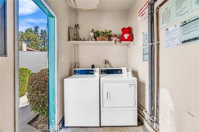 Building Photo - 5828 Whitsett Ave