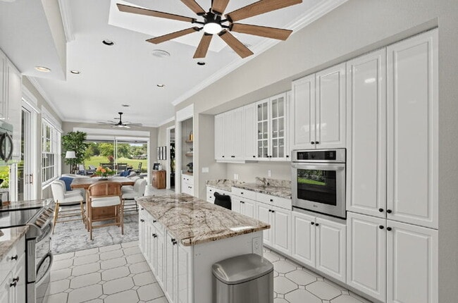 Building Photo - Winter season on the Boca Royale golf course, furnished pool home with club membership