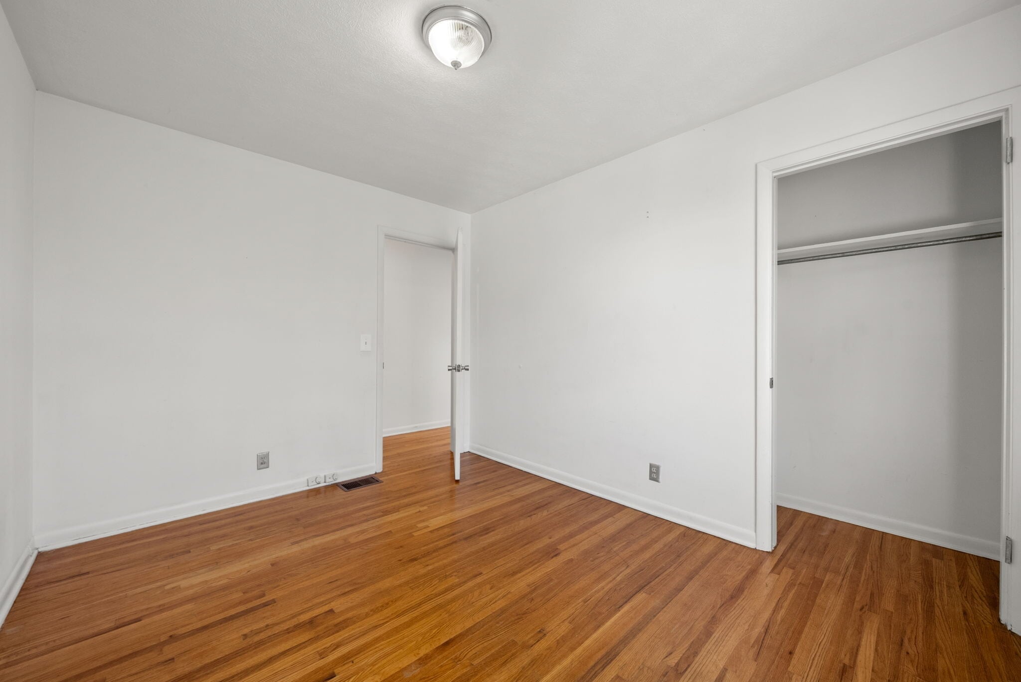 Building Photo - 4807 Jeffery Dr