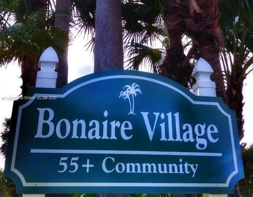 Building Photo - 14527 Bonaire Blvd
