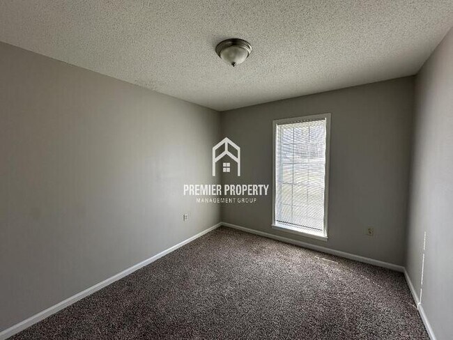 Building Photo - 5196 Yale - Available Now!