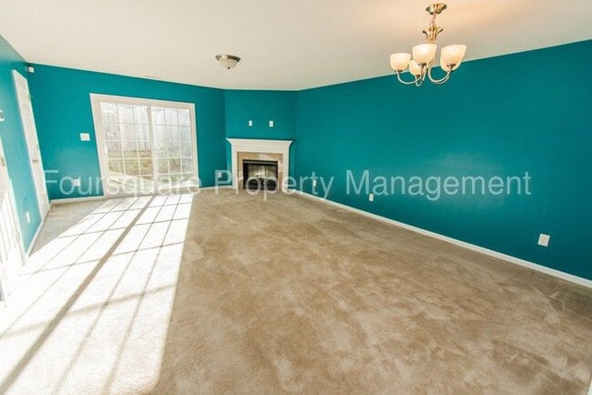 Building Photo - Room in Townhome on Ivy Wood Ln