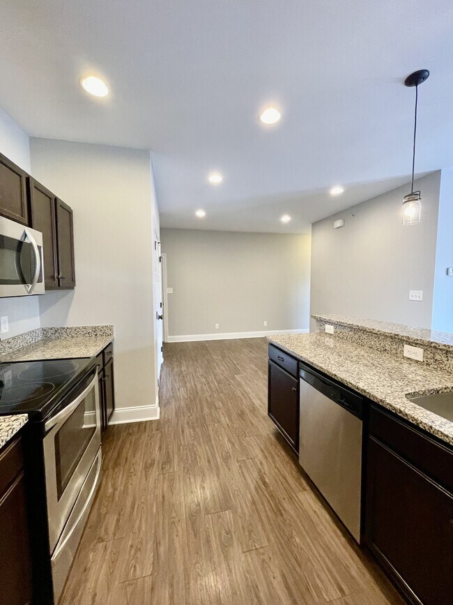 Building Photo - 100 Portico Street