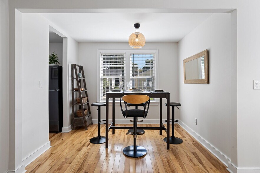 Building Photo - 3739 Tim St