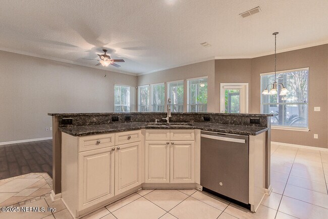 Building Photo - 6285 Wedmore Rd