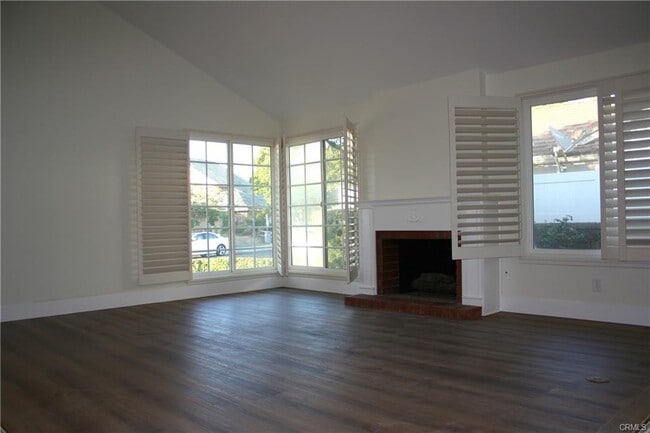 Building Photo - 27582 Cenajo