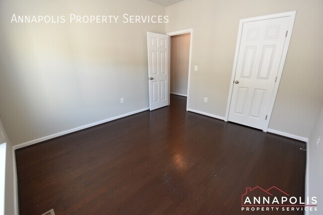 Building Photo - 122 Lejeune Way