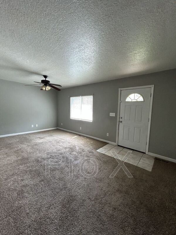Building Photo - 205 E Kansas St