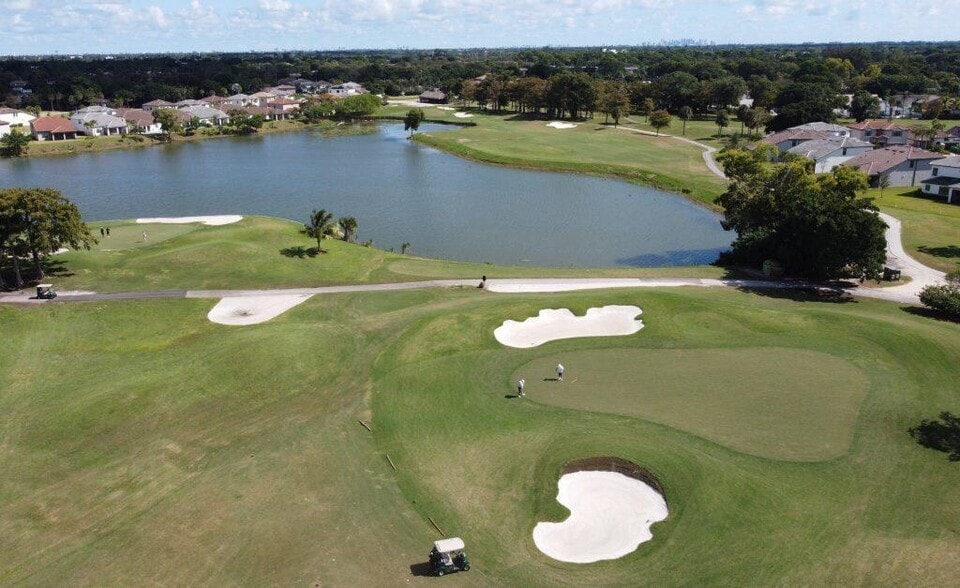 Building Photo - 7921 NW 82nd Ct