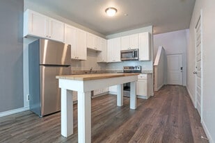 Building Photo - 3323 Brambleton Hill Pl