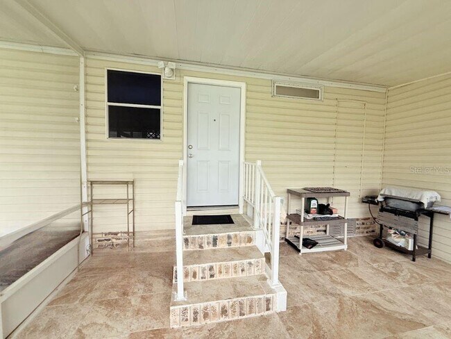 Building Photo - 220 Ellsworth Dr