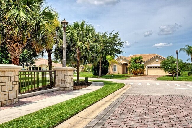 Building Photo - Spacious Home in Isles of Bellalago