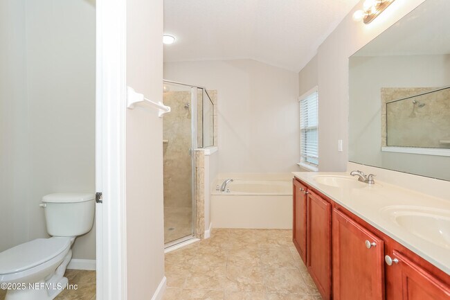 Building Photo - 86016 Cherry Laurel Way