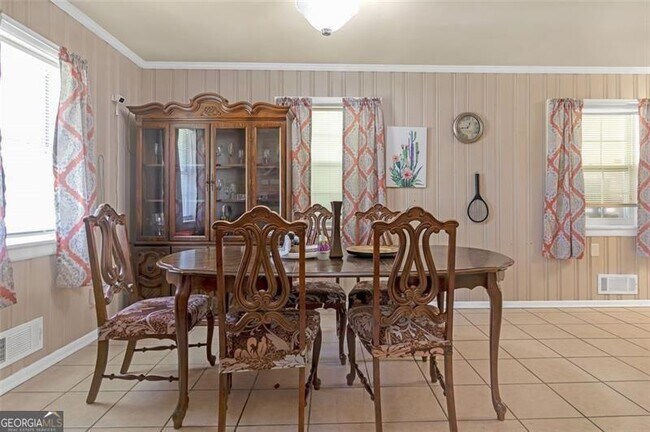 Building Photo - 306 Laney Rd