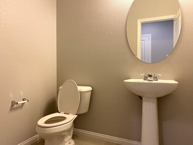 Building Photo - 3051 Concepcion Ct