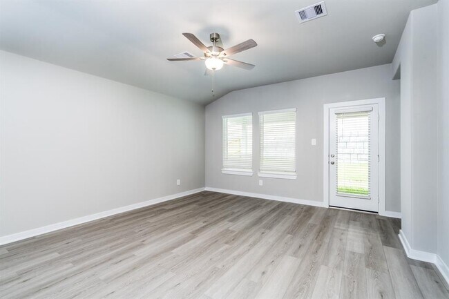 Building Photo - 344 Willow Sage Ct