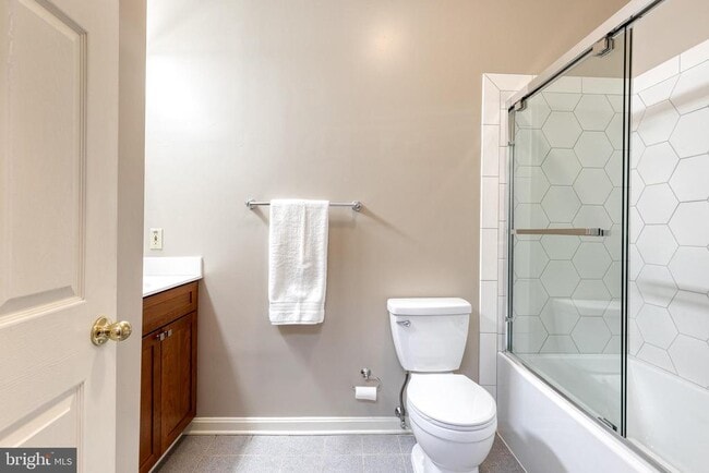 Building Photo - 1025 S Hanover St