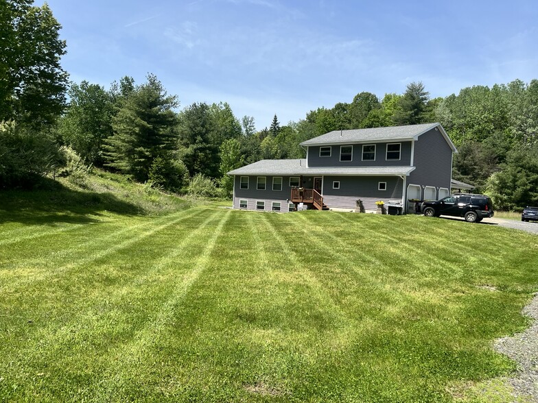 Primary Photo - 35 Garner Rd