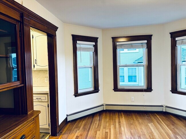 Building Photo - 41-43 Boylston St