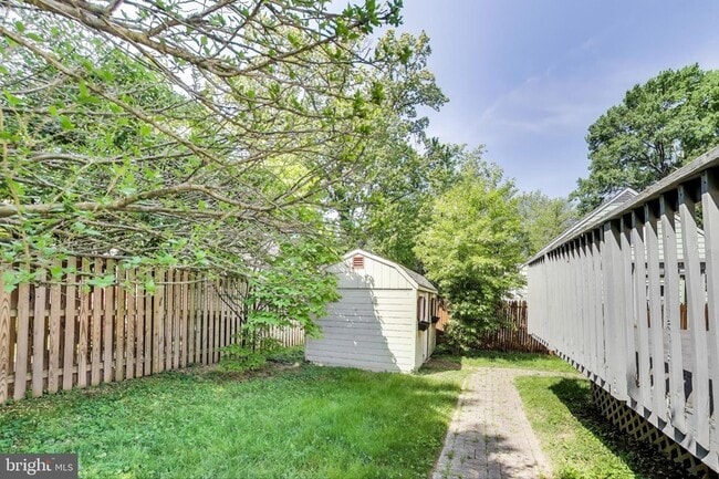 Building Photo - 4600 Jones Bridge Rd