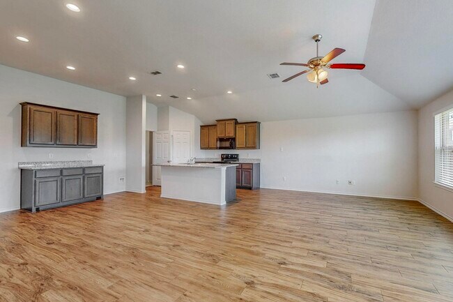 Building Photo - 11924 Castleford Way