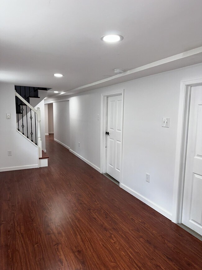 Building Photo - 220 Lafayette Ave