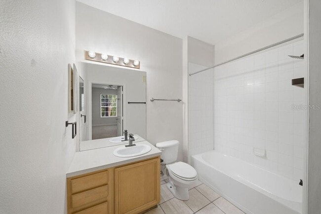 Building Photo - 3190 Dante Dr