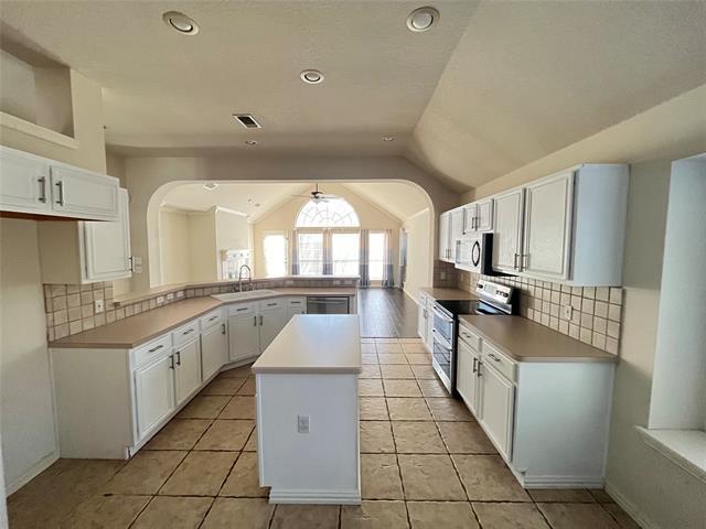 Building Photo - 6021 Blue Spruce Ln