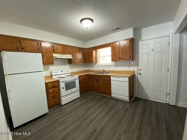 Building Photo - 2305 Knollwood Ln