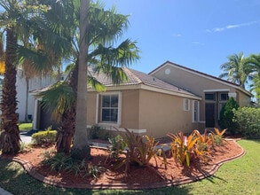 Building Photo - 856 Stanton Dr