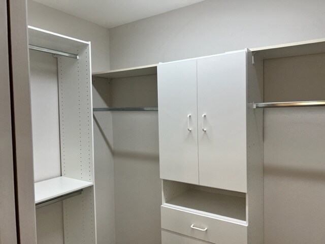 Building Photo - 104 Cricket Ground