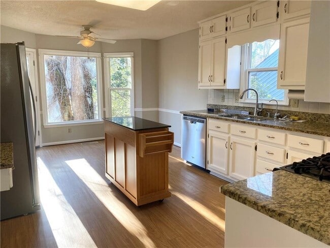 Building Photo - 105 Floss Flower Ct