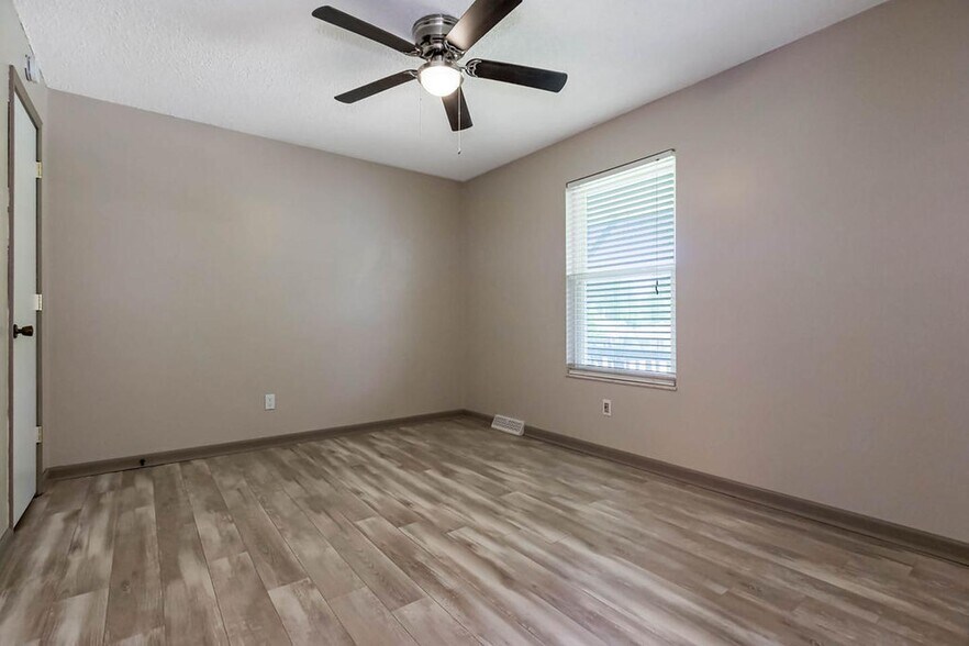 Building Photo - Stylish Independence Home by Glendale Park