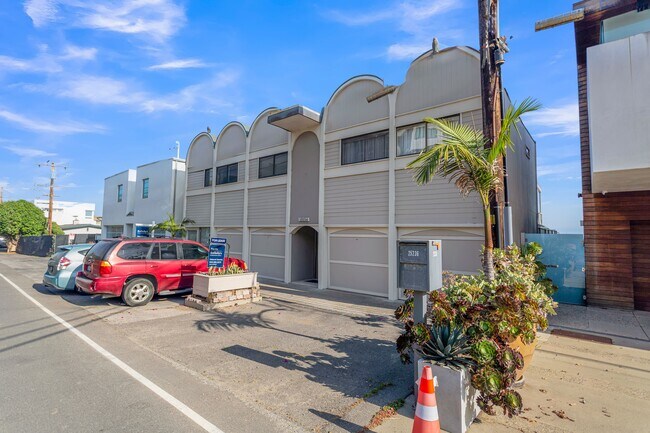 Building Photo - 25234 Malibu Rd