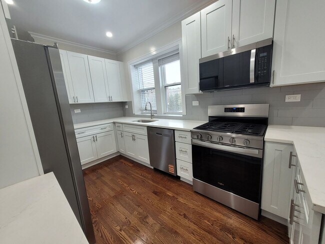 Building Photo - 7372 N Winchester Ave