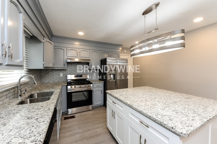 Building Photo - 100 Crawford Cir