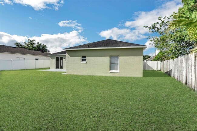 Building Photo - 407 Acacia Tree Way