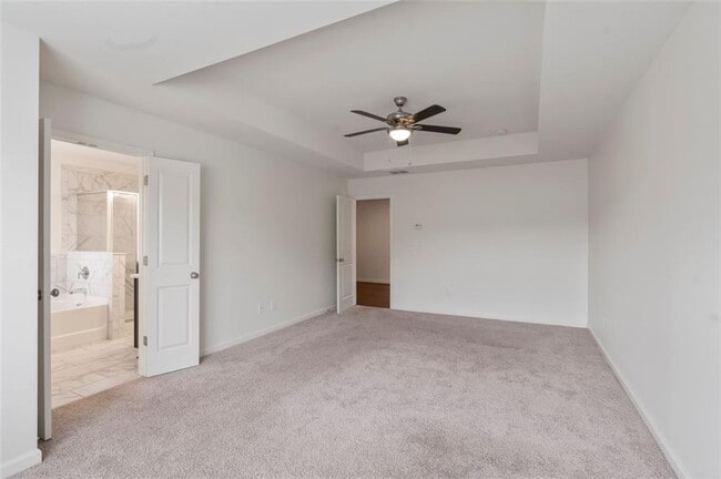 Building Photo - 2231 Bedell Dr