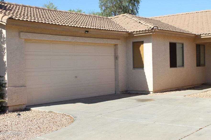 Primary Photo - 14249 N 152nd Ave